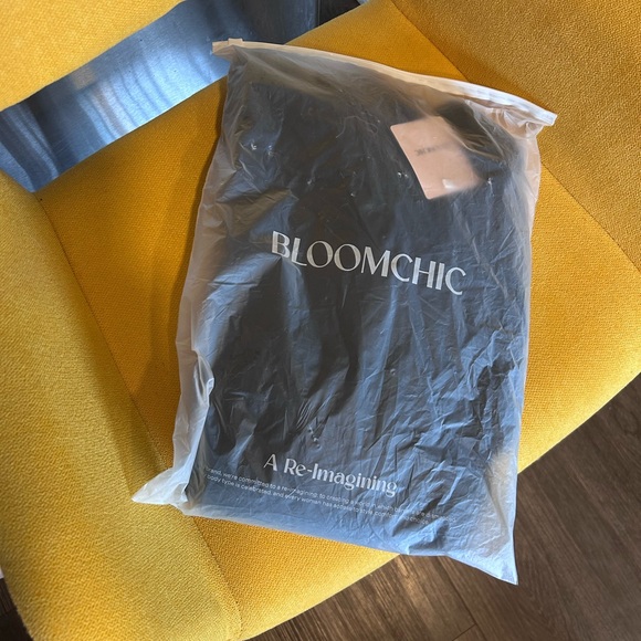 🖤 BloomChic cozy comfy casual jumpsuit/jumper with adjustable straps - Picture 3 of 4